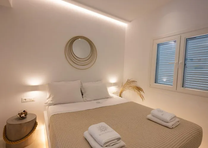 Hyades - Downtown Suites,