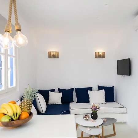 Hyades - Downtown Suites,