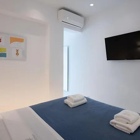 Hyades - Downtown Suites,