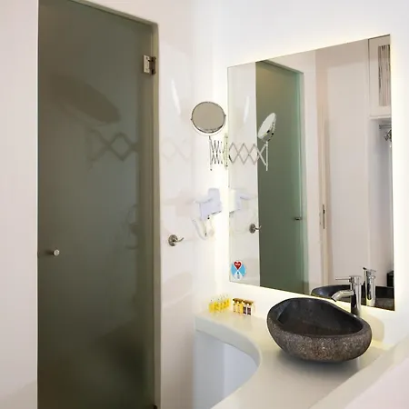 Апартаменты Hyades - Downtown Suites,